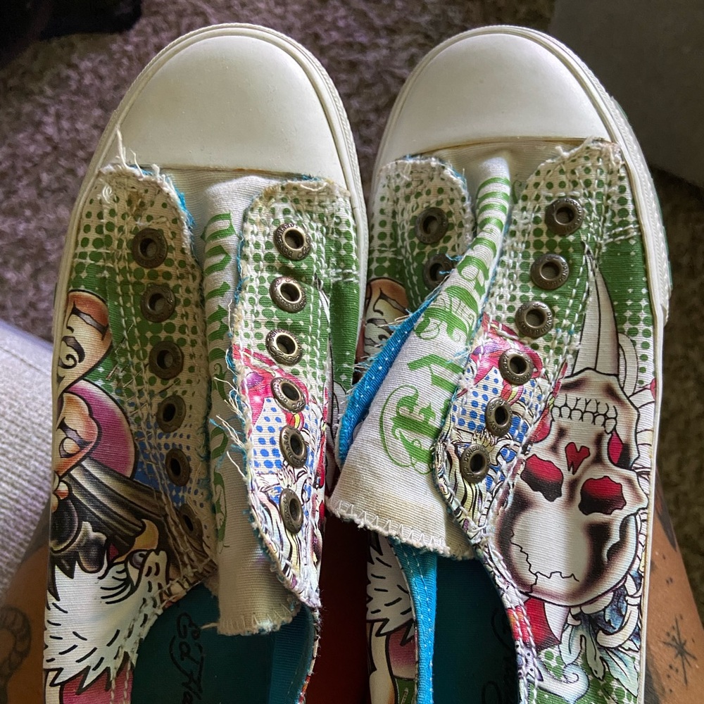 Sneakers
